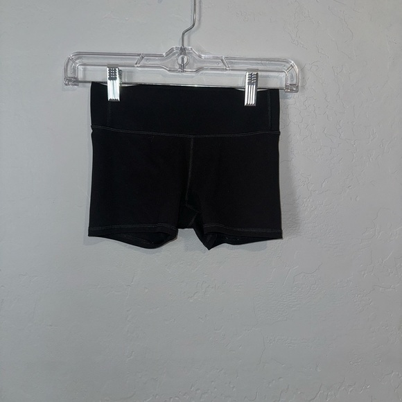 All in Motion Girls Black Shorts - Picture 1 of 3